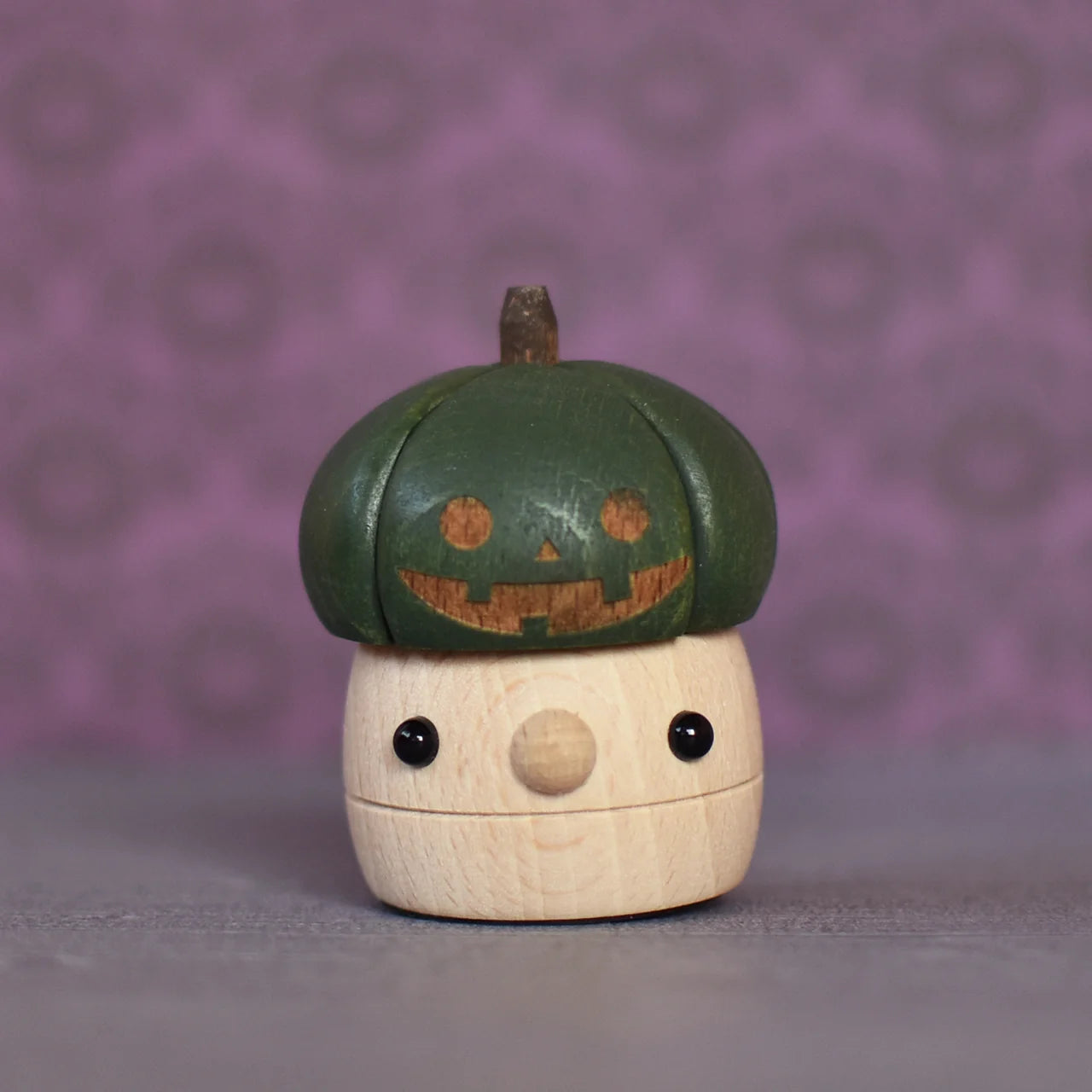 Comomg Donguri Lantern Green Limited Edition