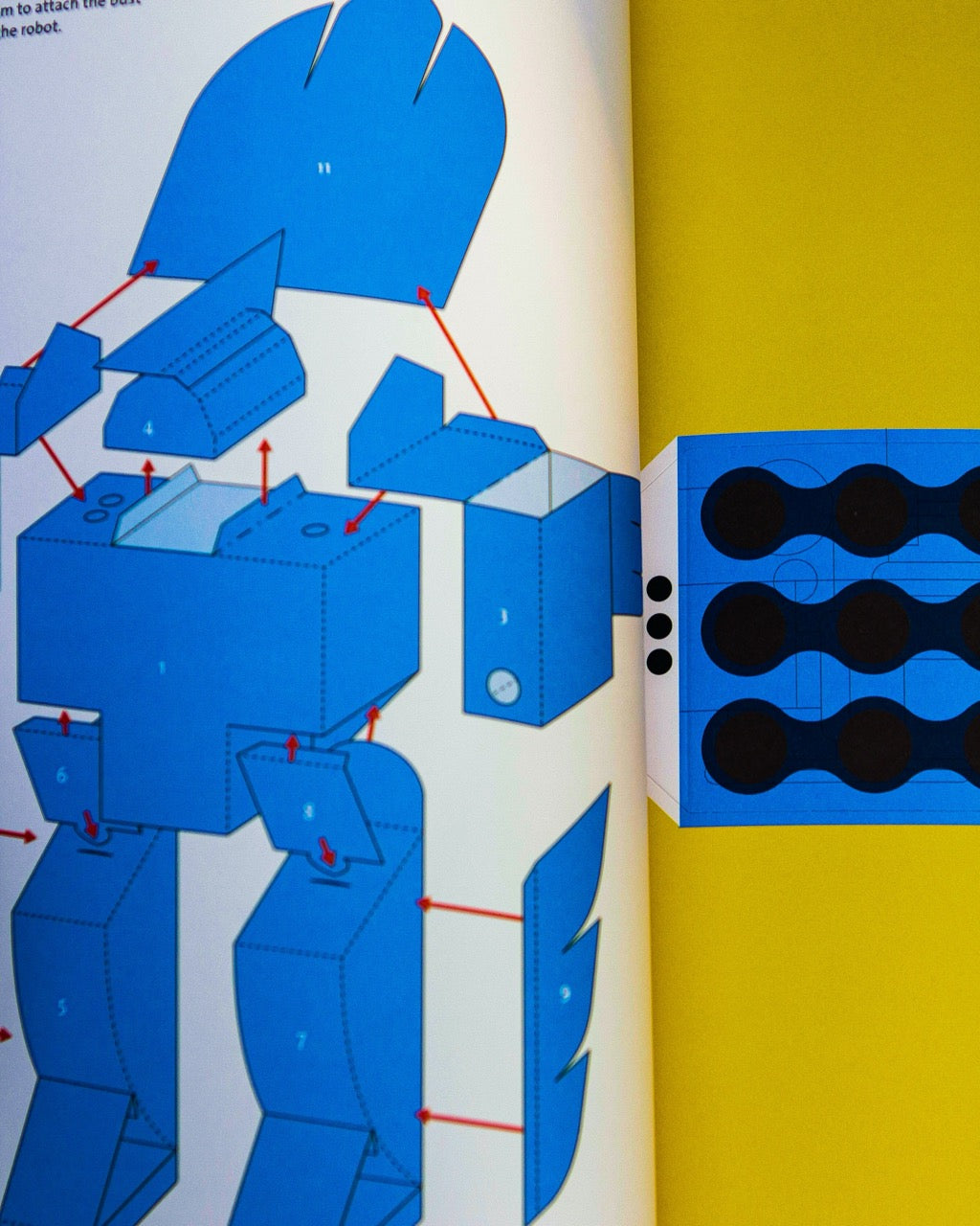 Super Robot Craft Kit image 9