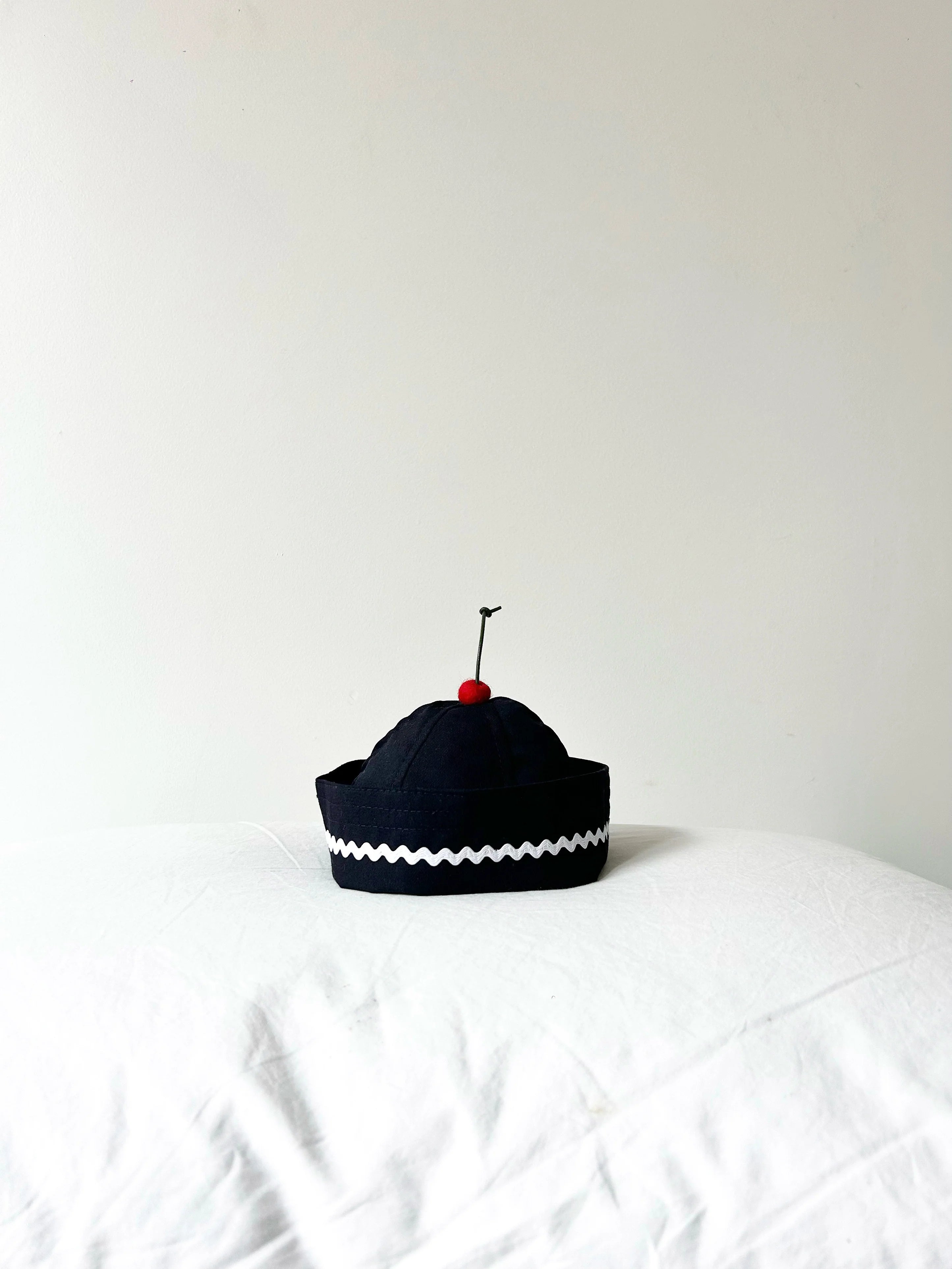 Pompon Cucu Dark Navy Cherry Sailor Hat
