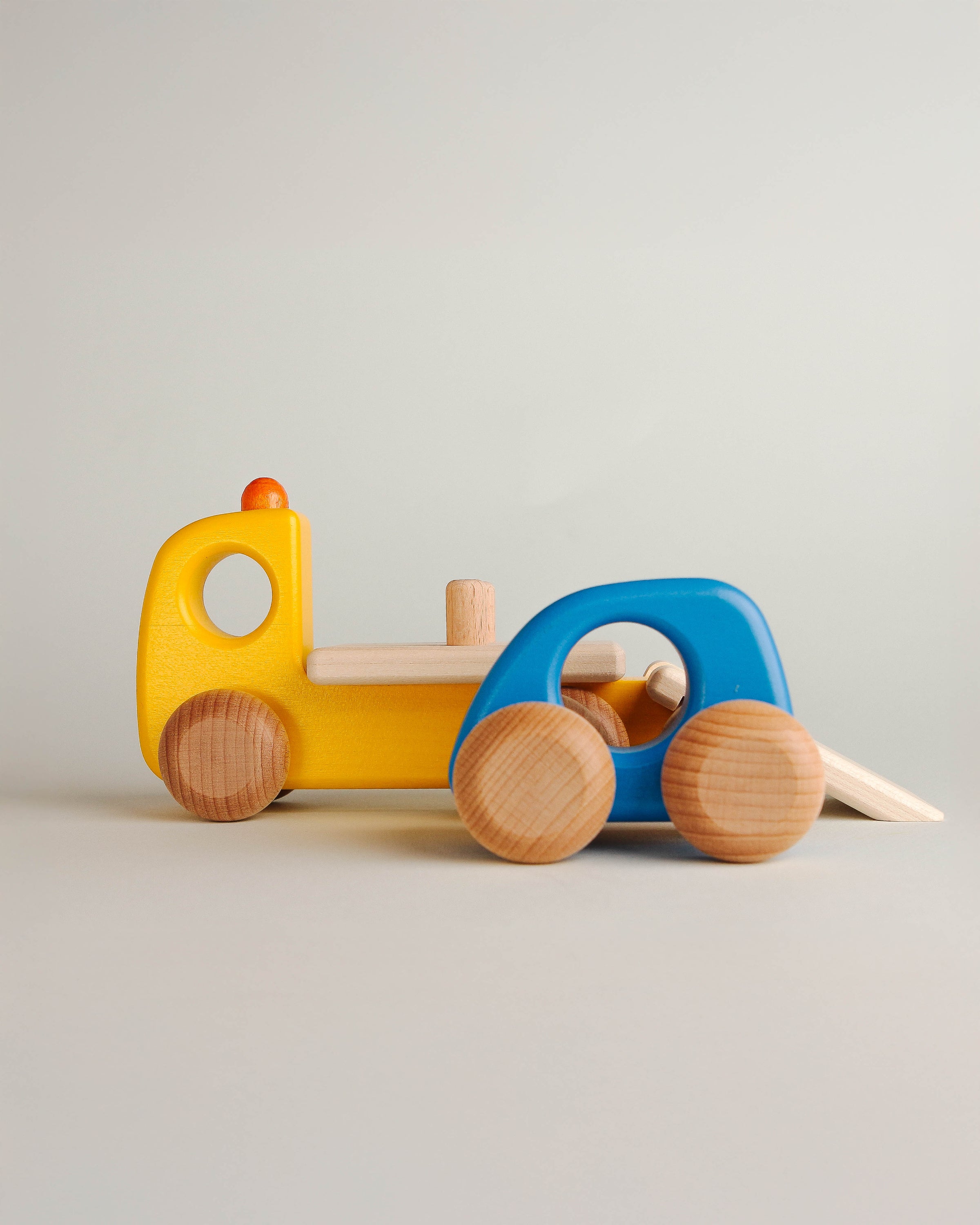 Breakdown Lorry | Wooden Toys image 1