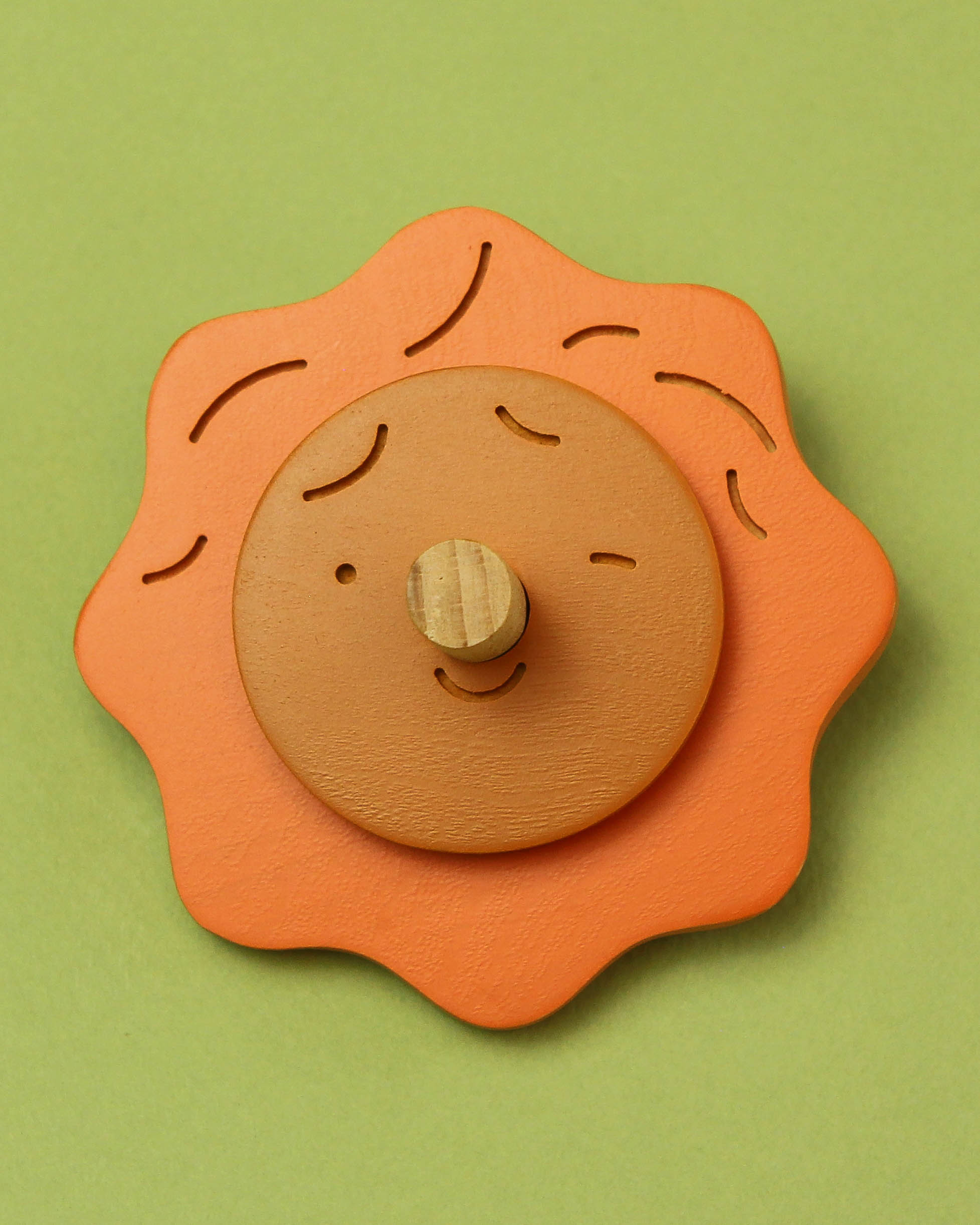 Wooden Spinning Top Glow image 0