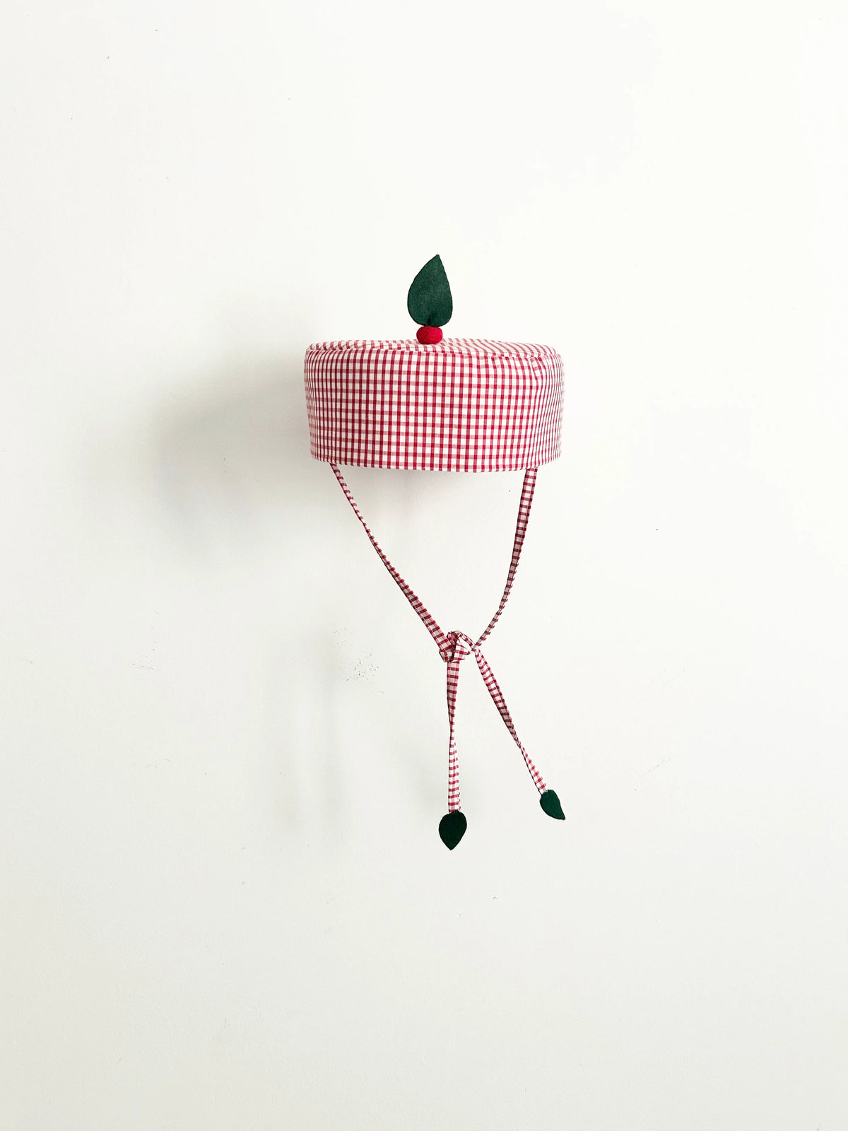 Pompon Cucu Red Vichy Apple Hat