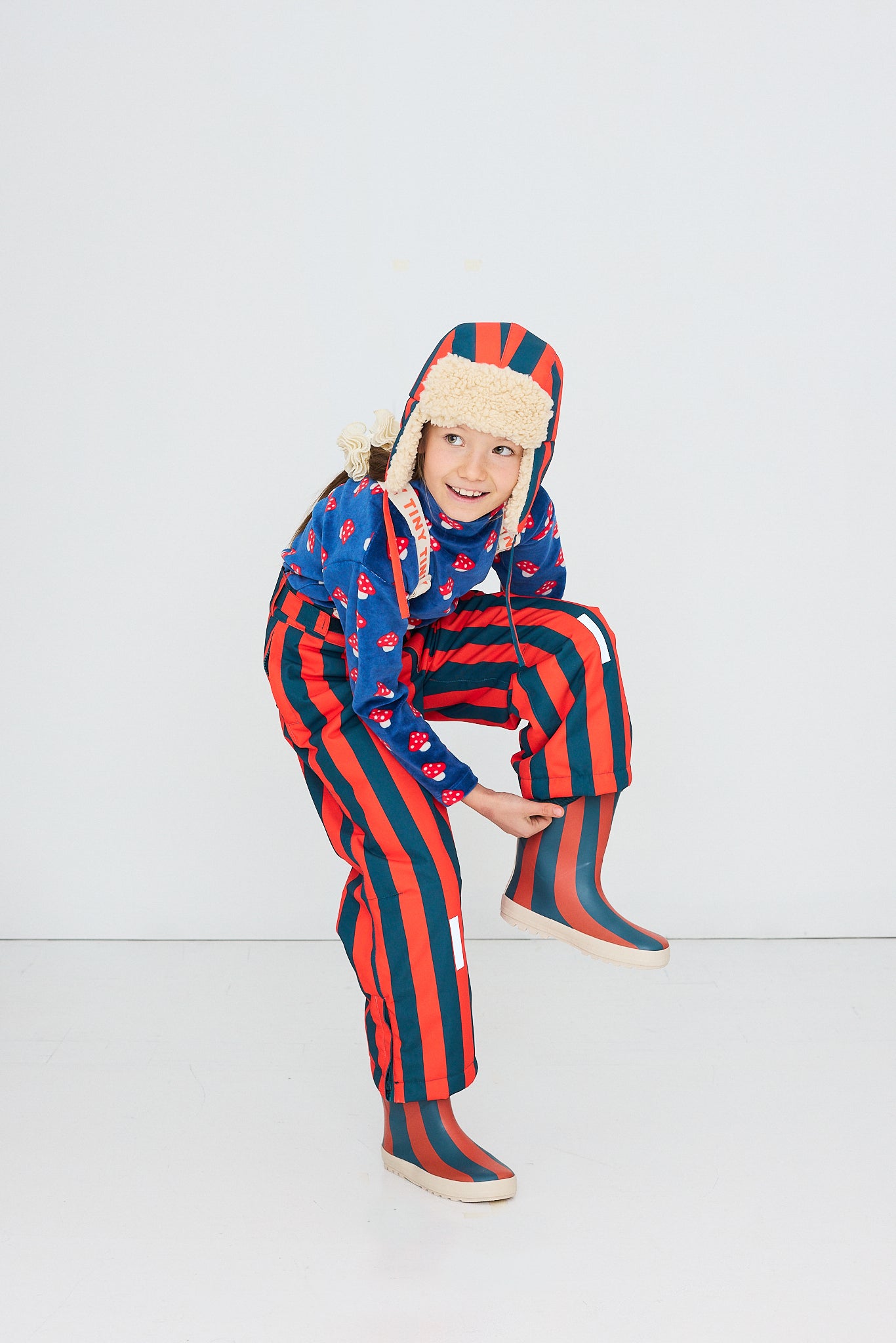Tinycottons Winter Red Stripes Sherpa Hat