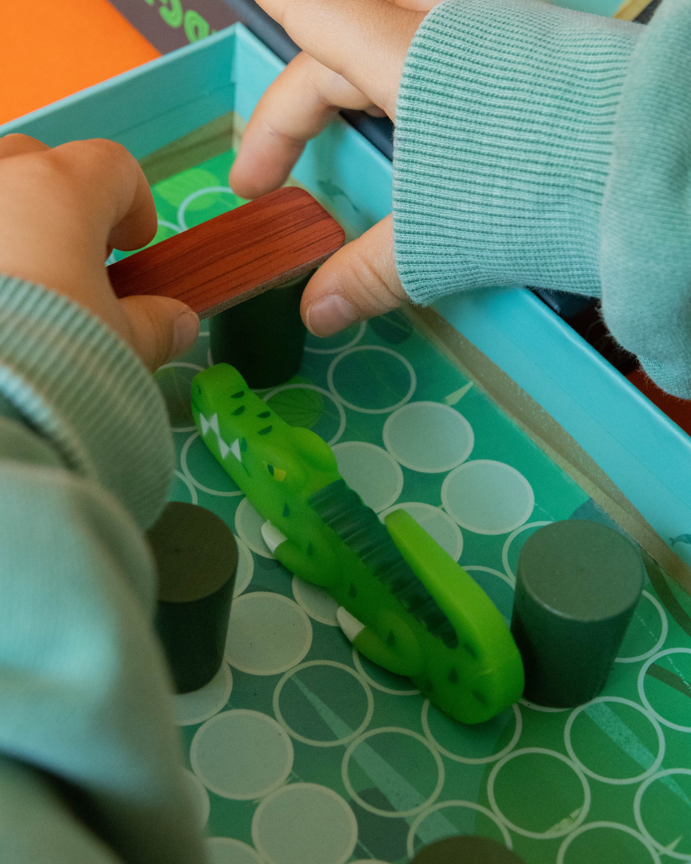 Sologic Croco Bridge Game