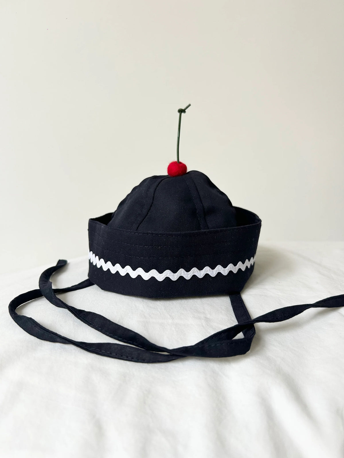 Pompon Cucu Dark Navy Cherry Sailor Hat