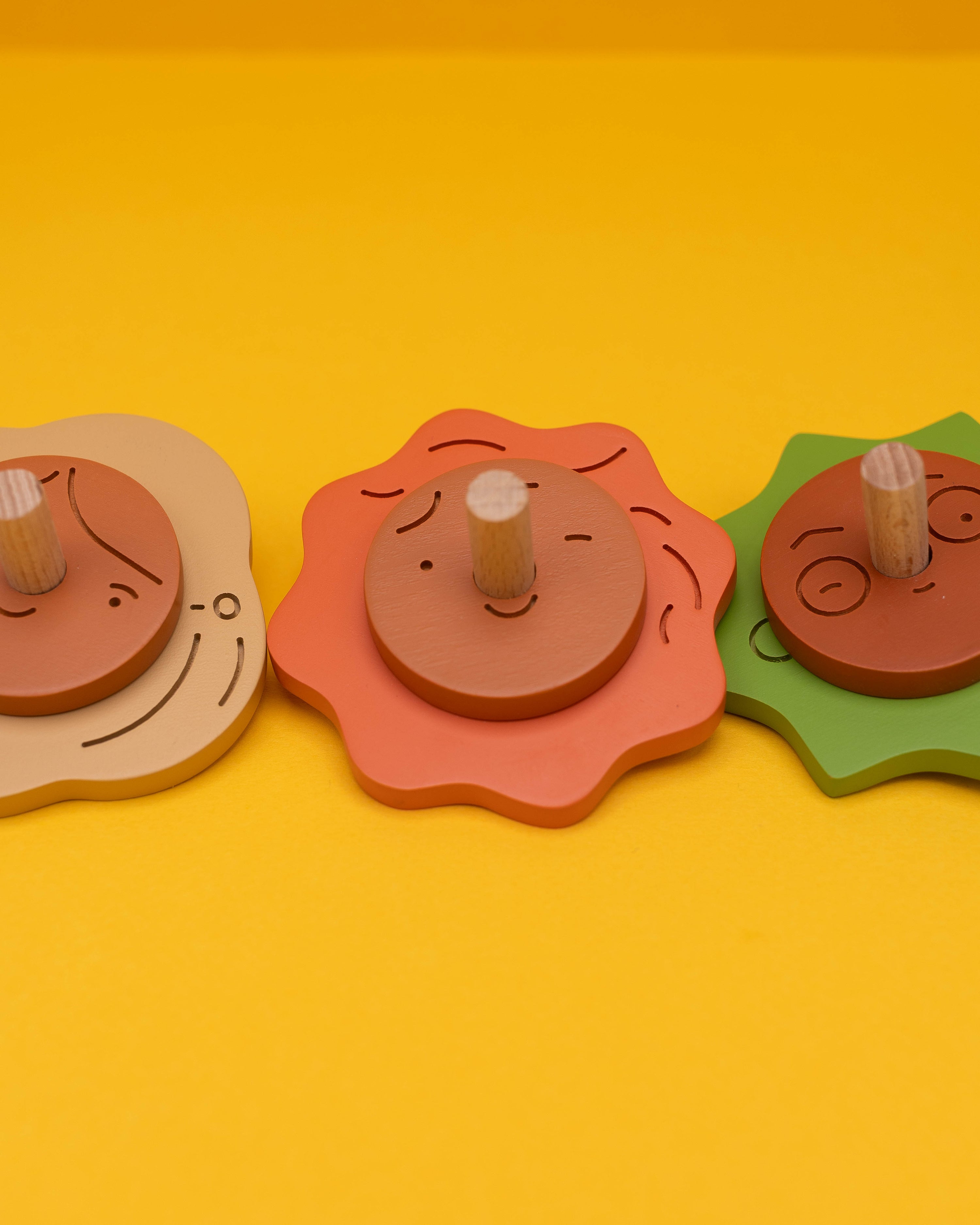 Wooden Spinning Top Breeze