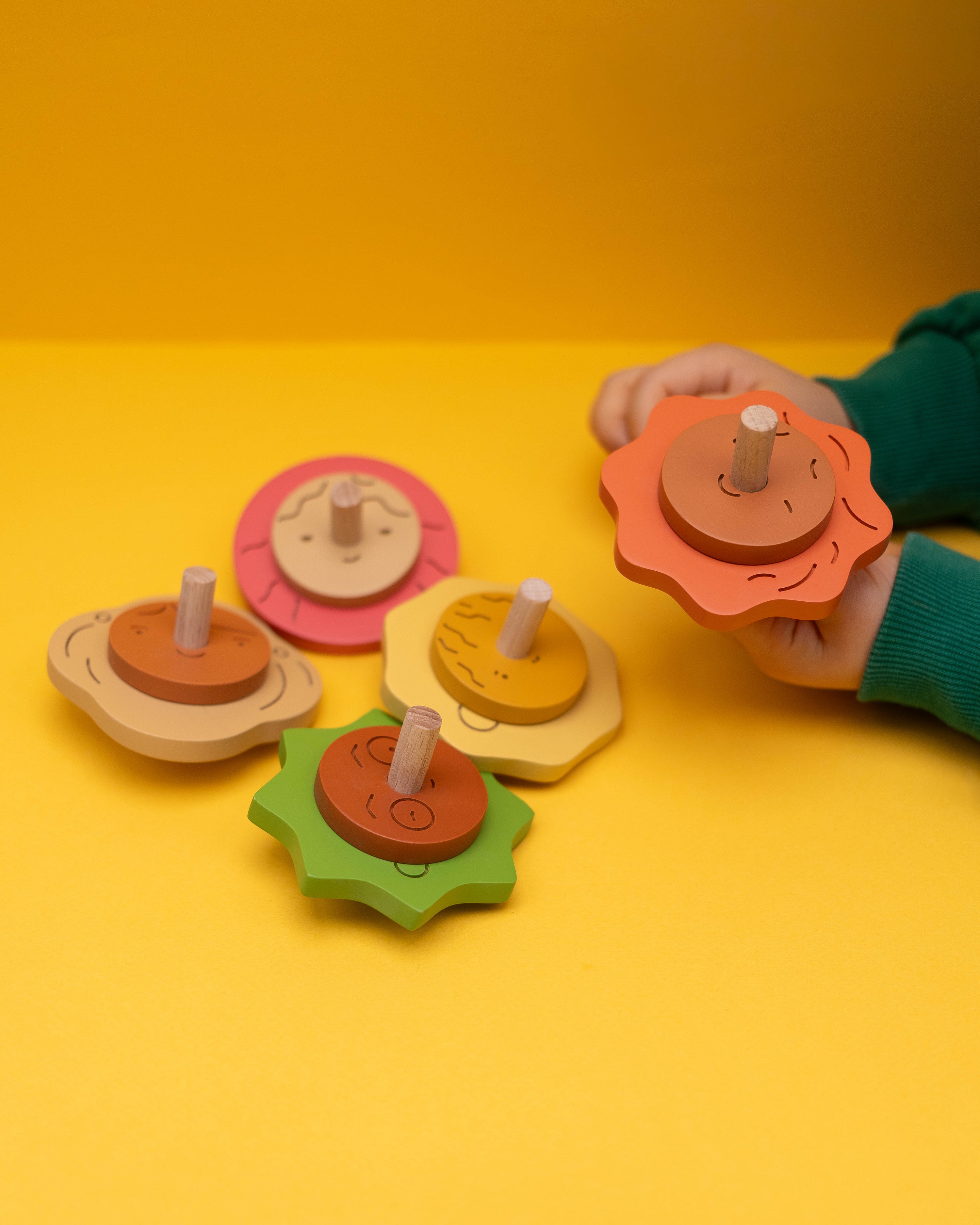 Wooden Spinning Top Breeze