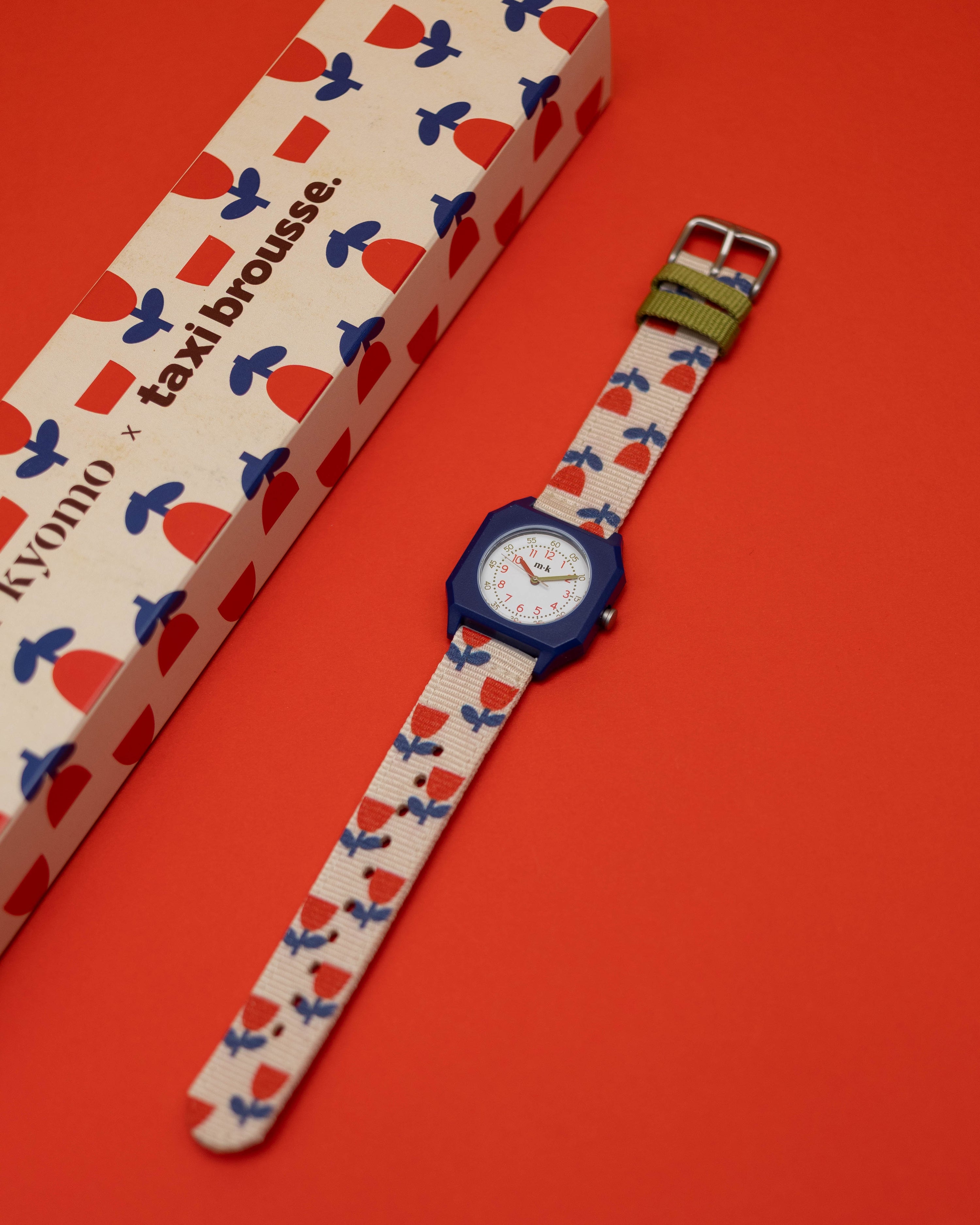 Flowers Watch Taxi Brousse x Mini Kyomo