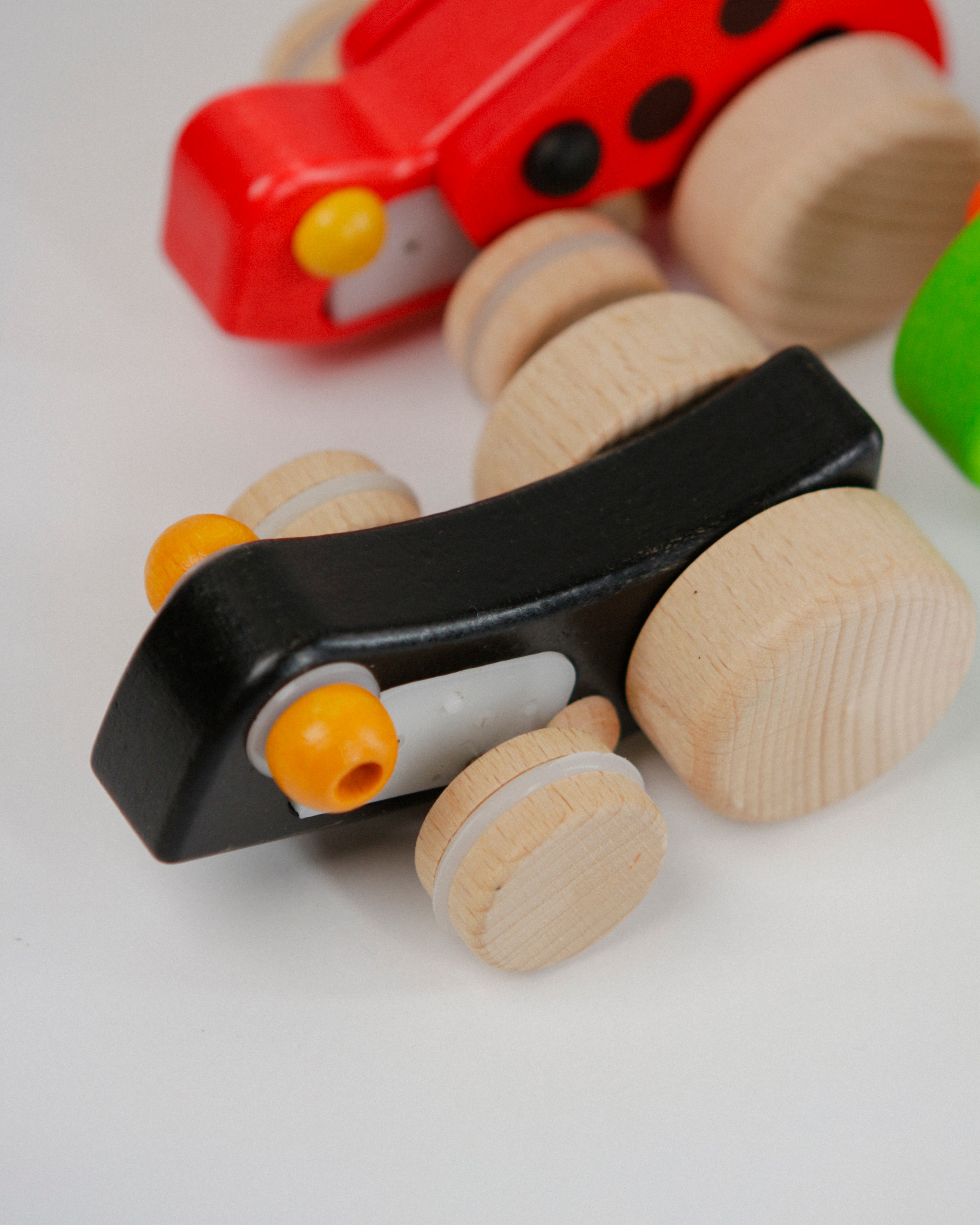 Pull Back Caterpillar