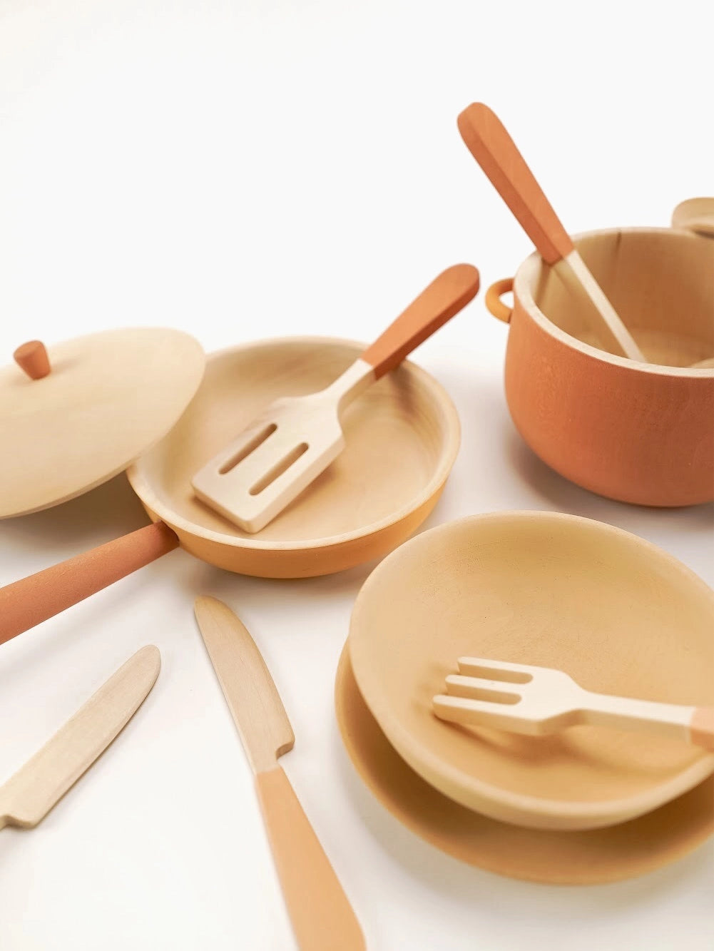 Delicate Tableware Set | Wooden Toys image 4