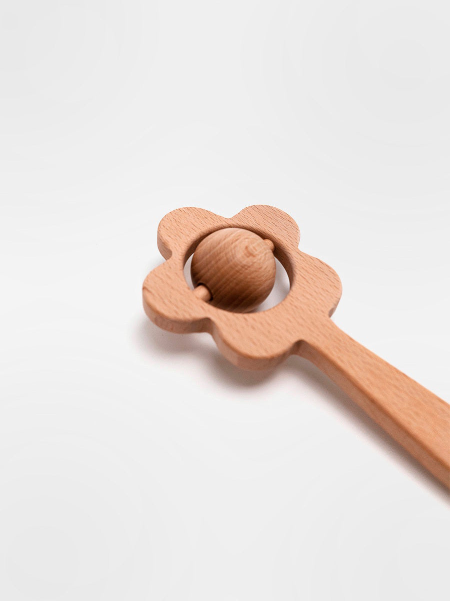 Wooden Flower Rattle Natural