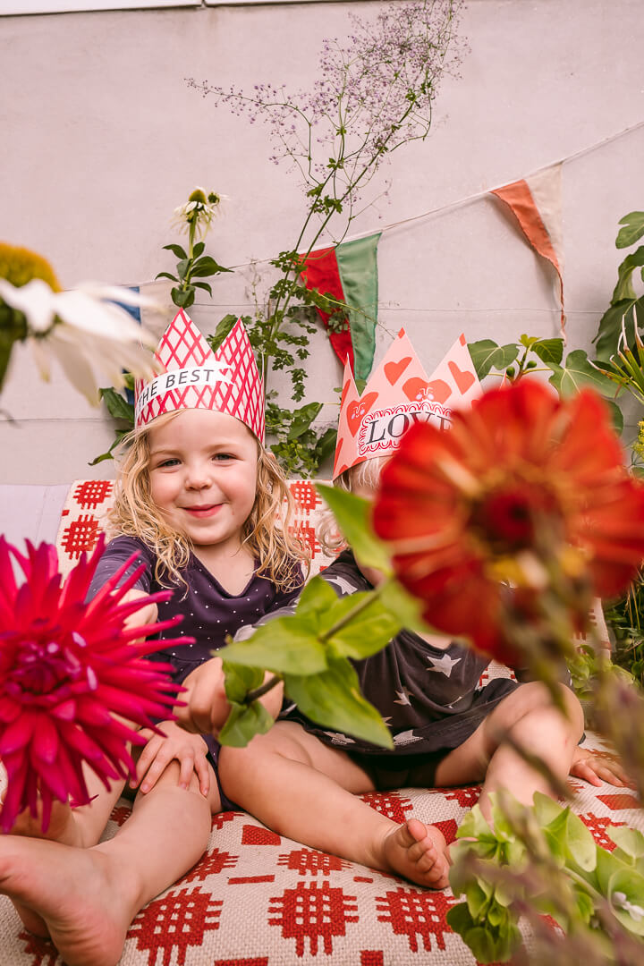 I'm the Best Party Hat Card image 1