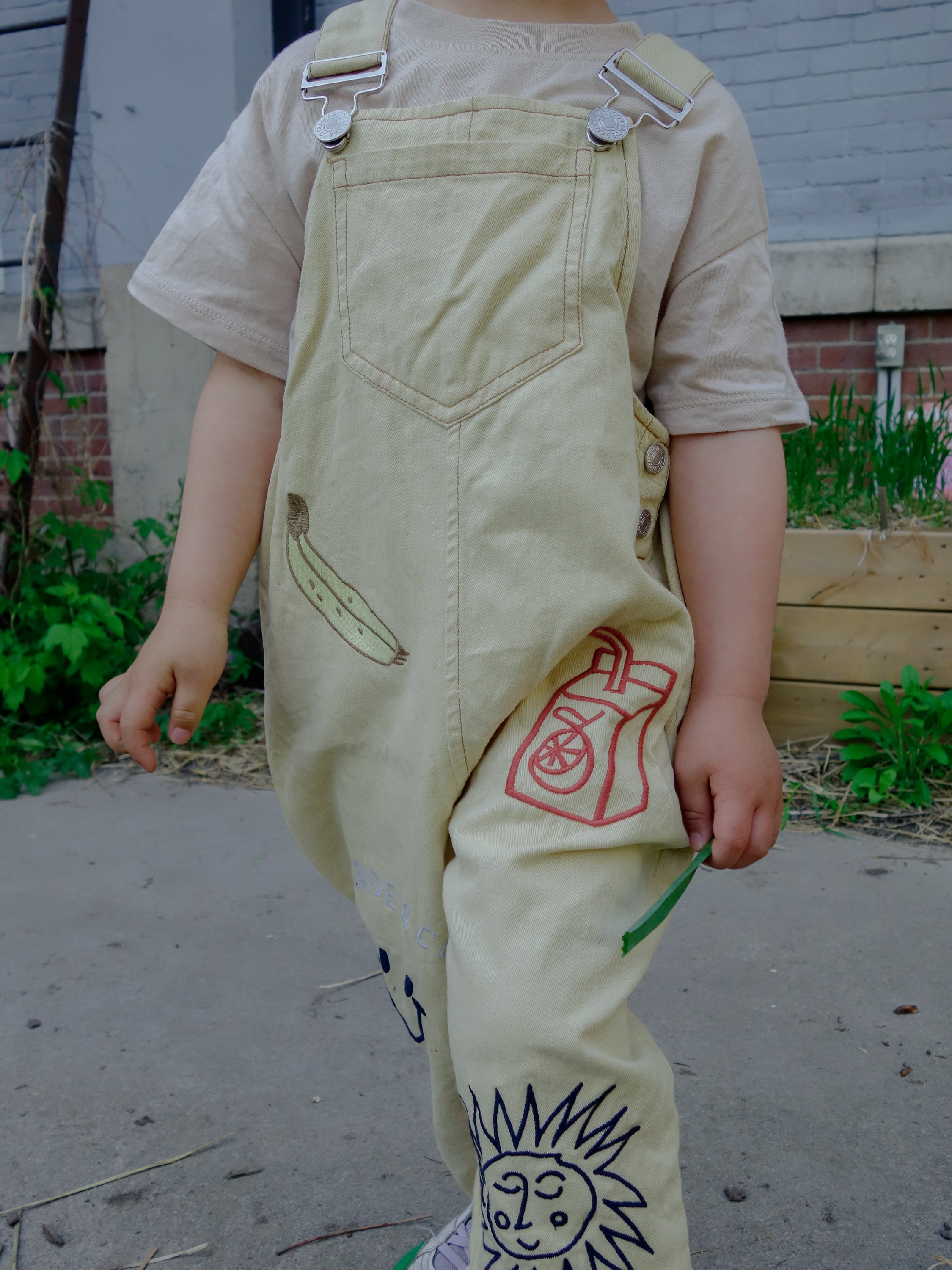 Piper Breakfast Dungaree image 11