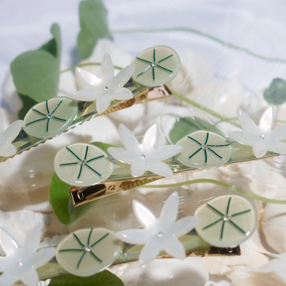 Nymphaea White Lotus Flowers Acetate Hair Clip