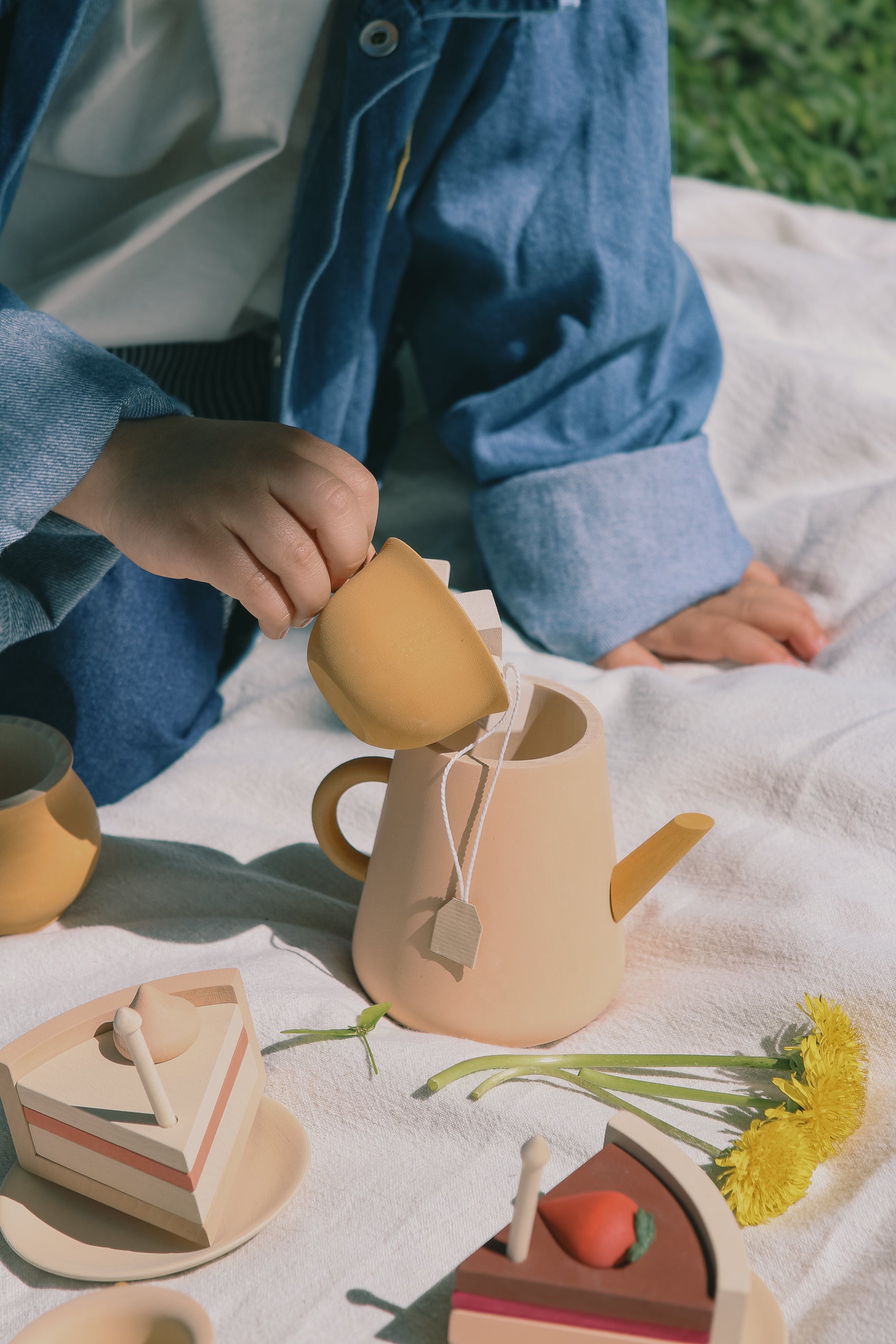 Delicate Tea Set | Wooden Toys image 10