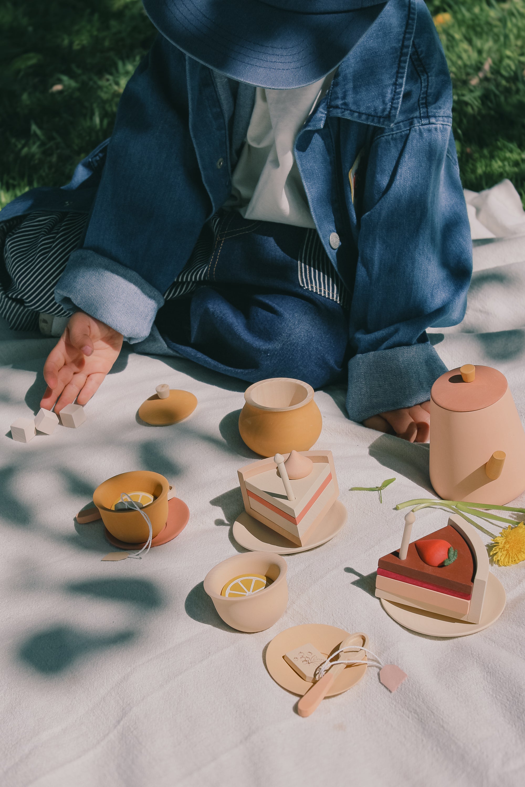 Delicate Tea Set | Wooden Toys image 8